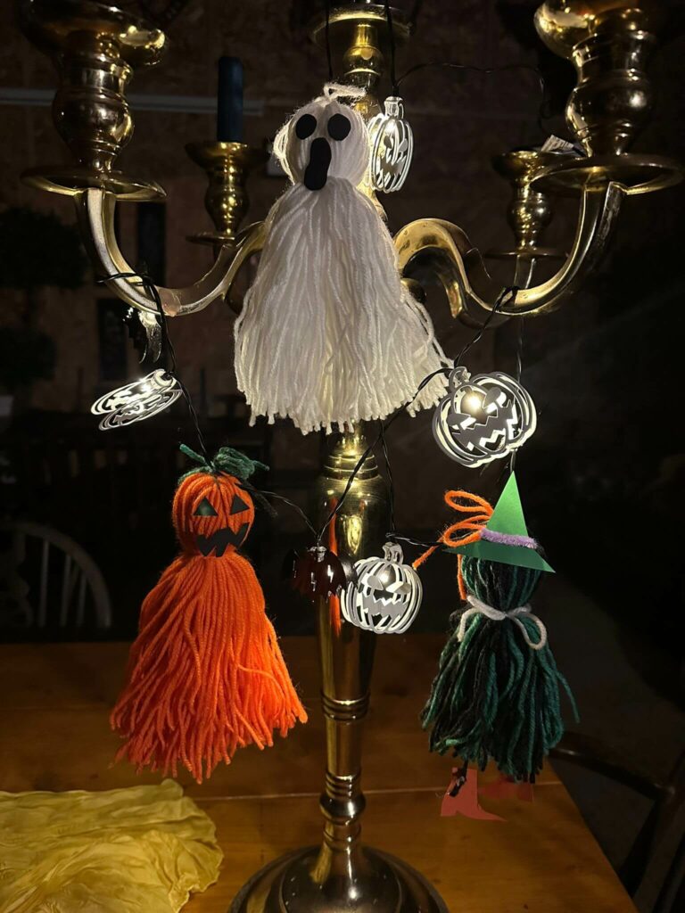 Craft Class Halloween 28th October image